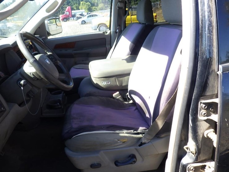 2006-dodge-1500-image-17