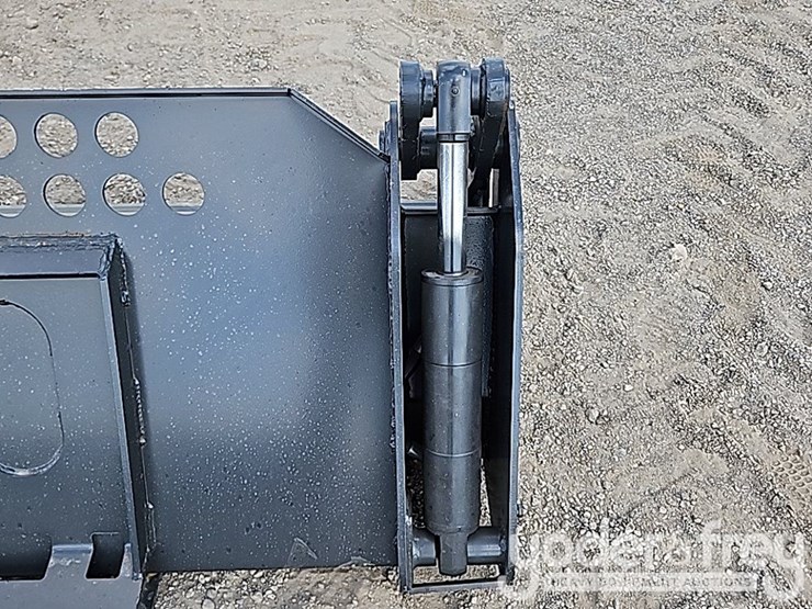 unused-jct-84"-4-in-1-combination-bucket-to-suit-skidsteer-image-10