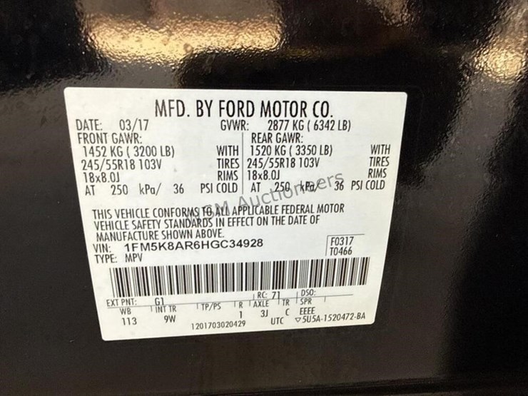 2017-ford-explorer-image-15