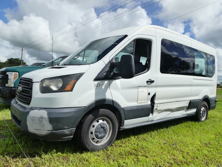 2017-ford-transit-image-1