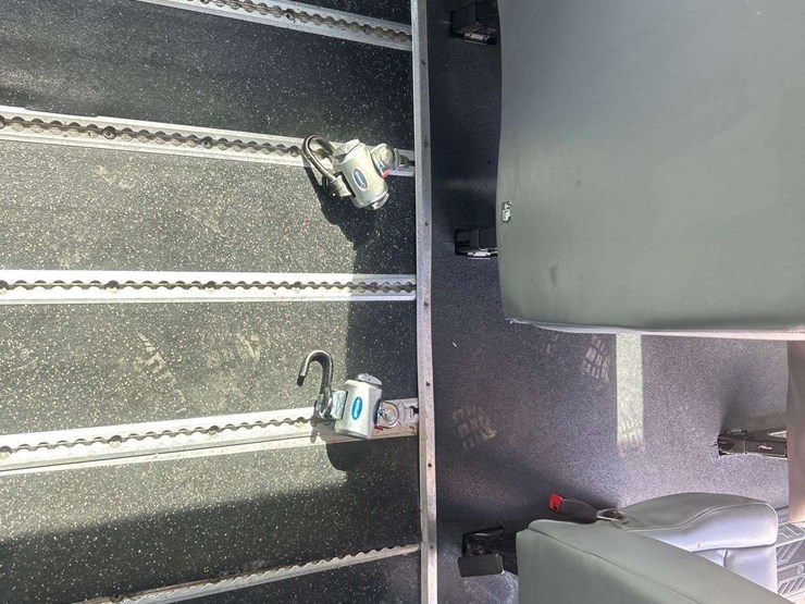 2016-ford-transit-image-31