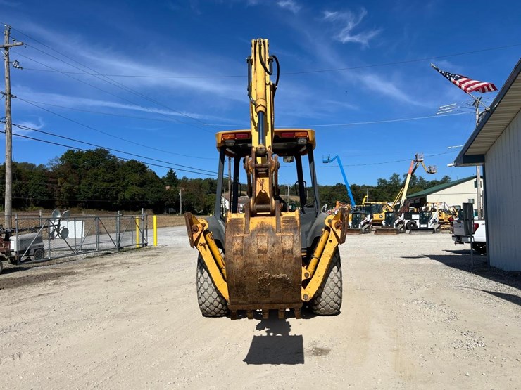 deere-310g-image-4