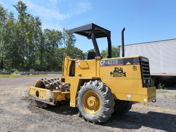 1994-caterpillar-cp-433b-image-3