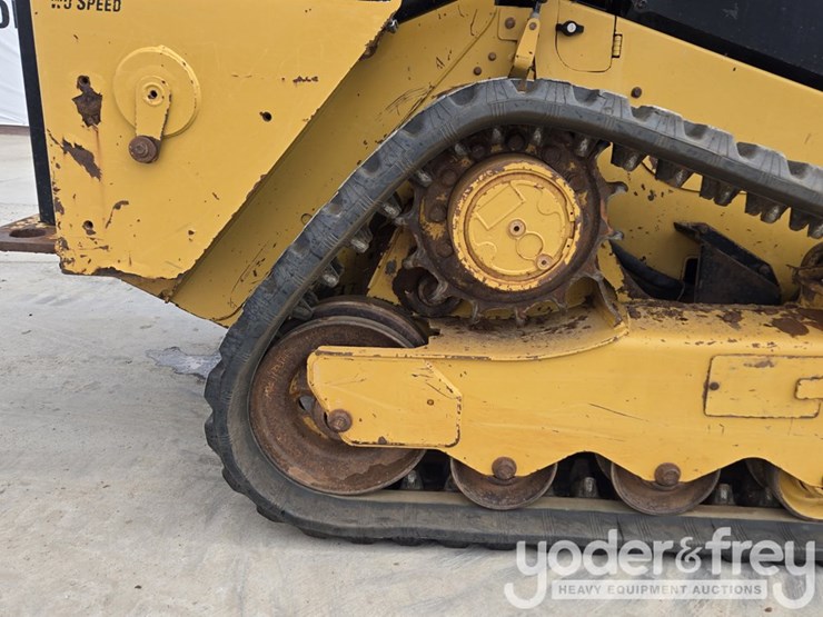 2016-caterpillar-259d-image-17