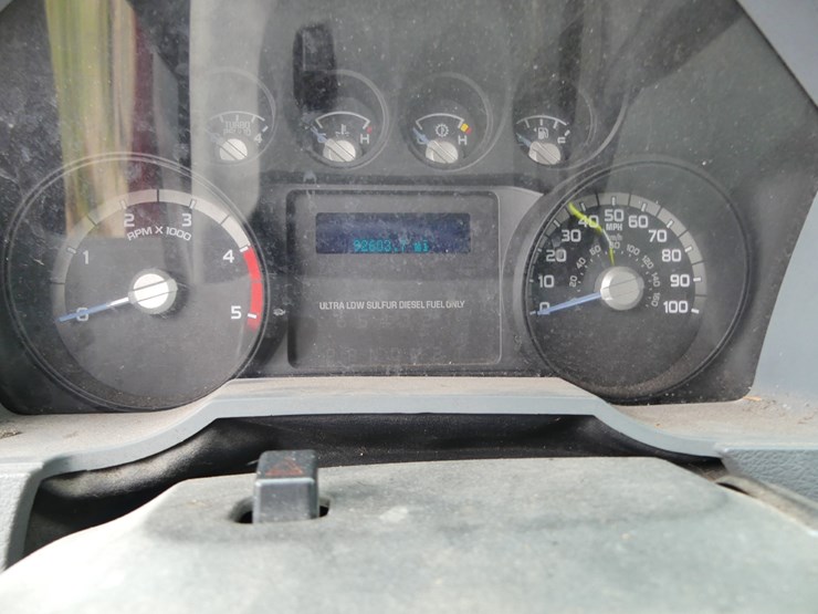 2015-ford-f450-xl-image-13