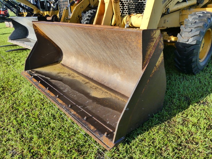 2006-deere-410g-image-12