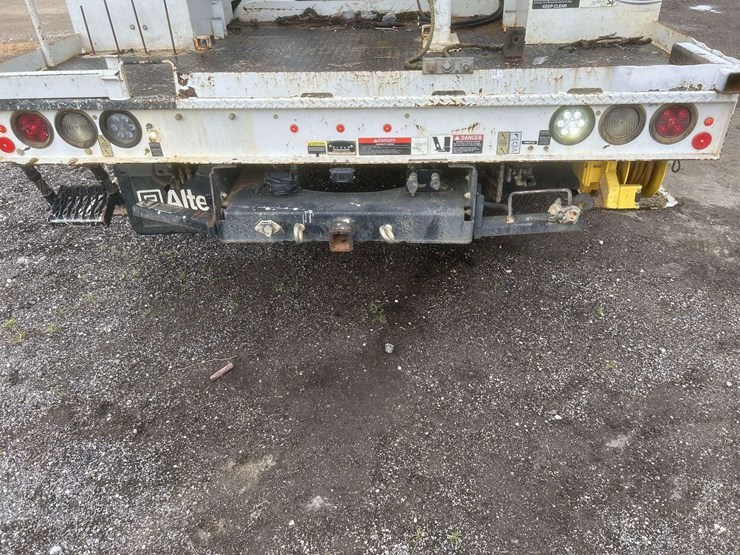 2017-ford-f550-image-27