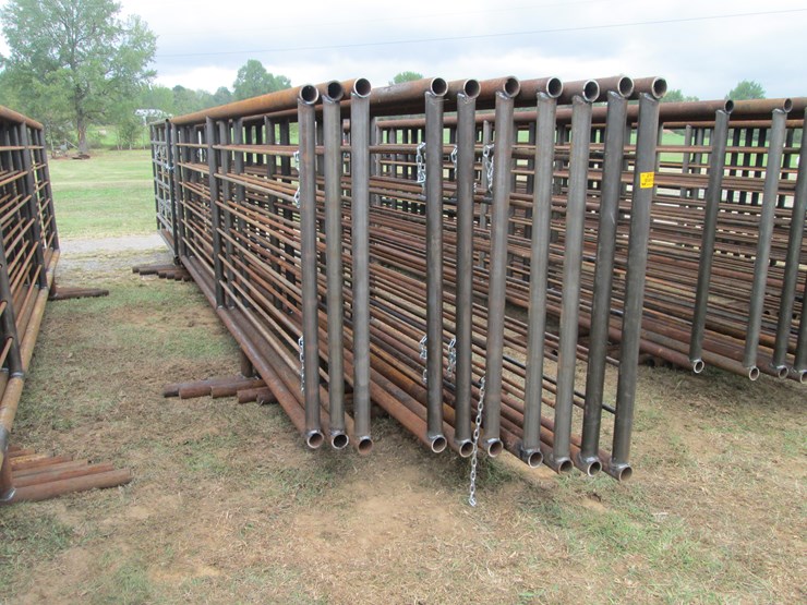#70-•-(9)-freestanding-panels-&-(1)-gate-inv-#-29824-image-2