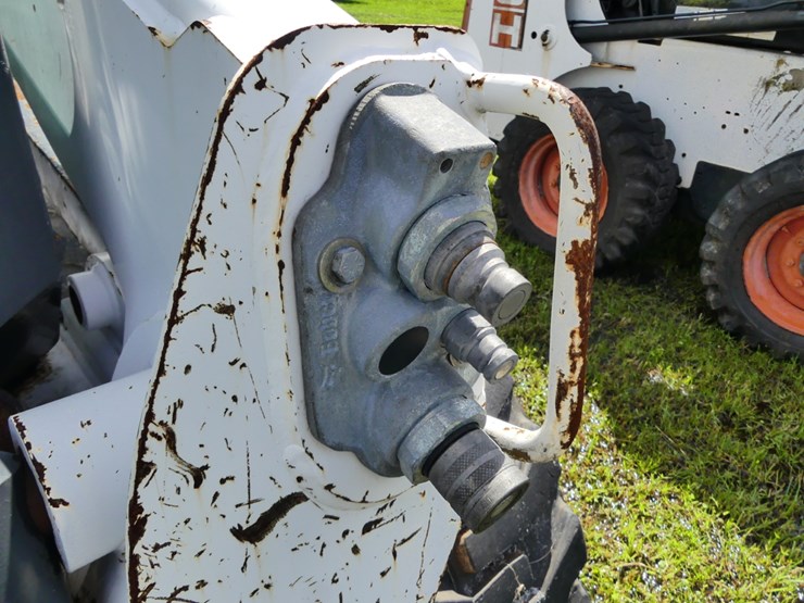 2021-bobcat-s740-image-11
