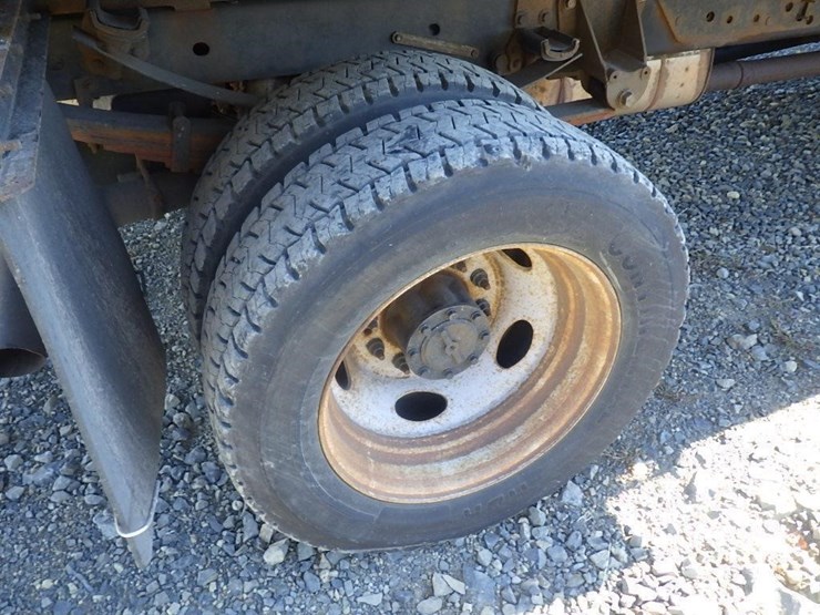 2018-ford-f550-image-32