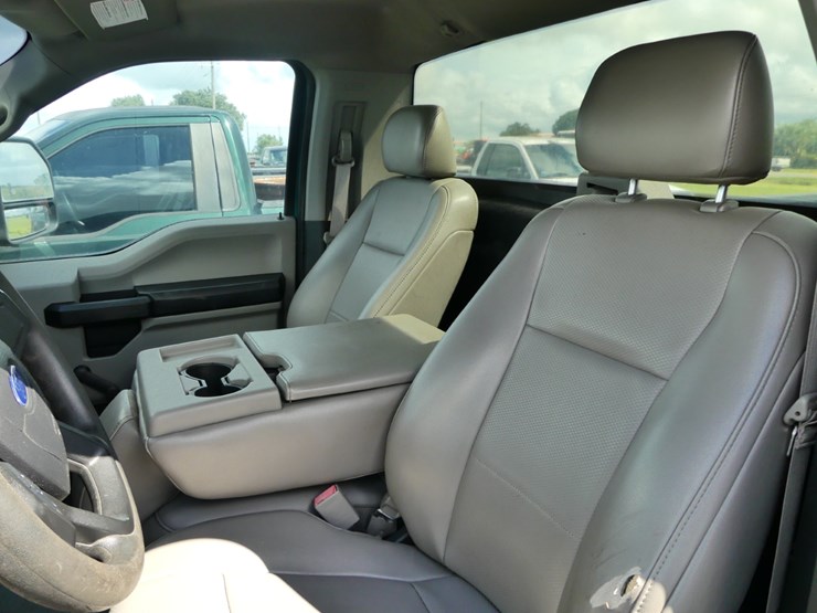 2019-ford-f250-xl-image-8