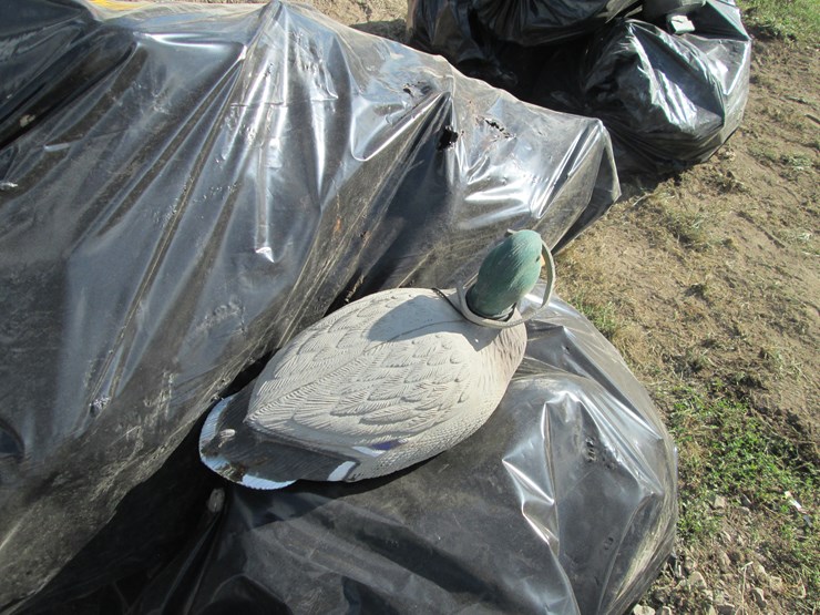 #2022-•-lot-of-(3)-bags-duck-decoys-inv#-29904-image-3