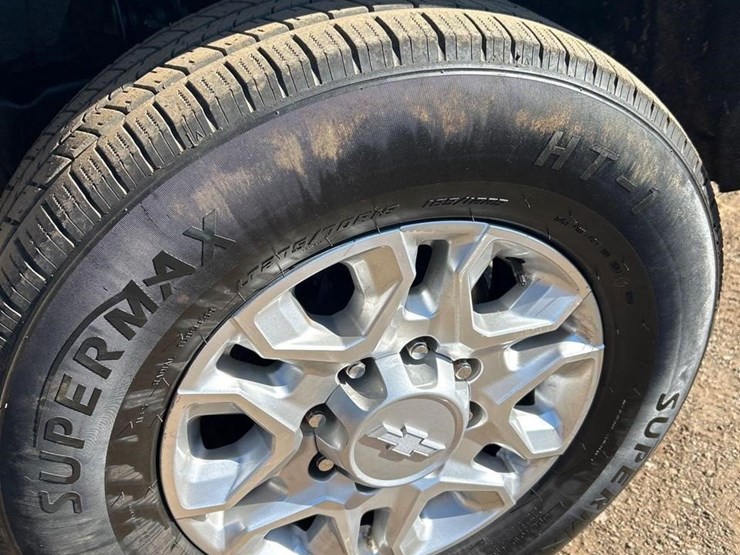 2019-chevrolet-silverado-3500hd-image-32