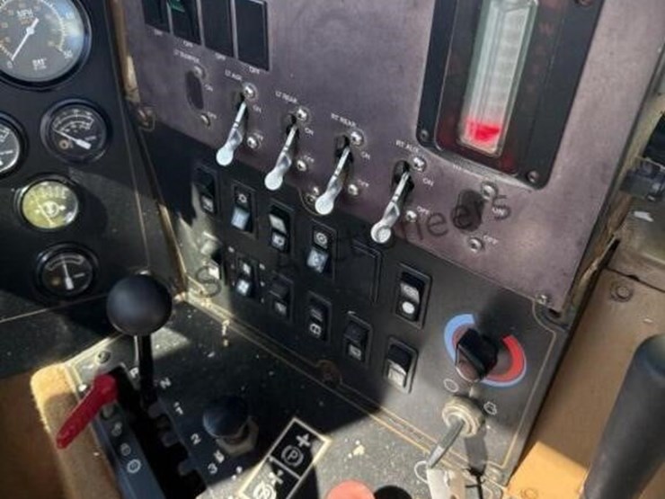 2007-caterpillar-613c-image-43