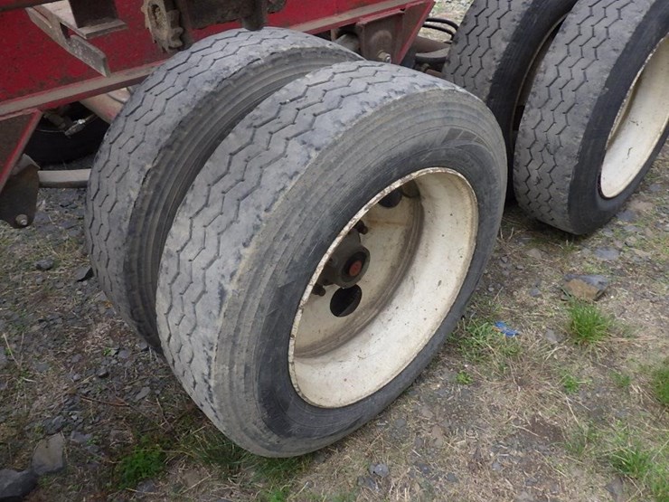 52'-4-axle-flatbed-trailer-image-19