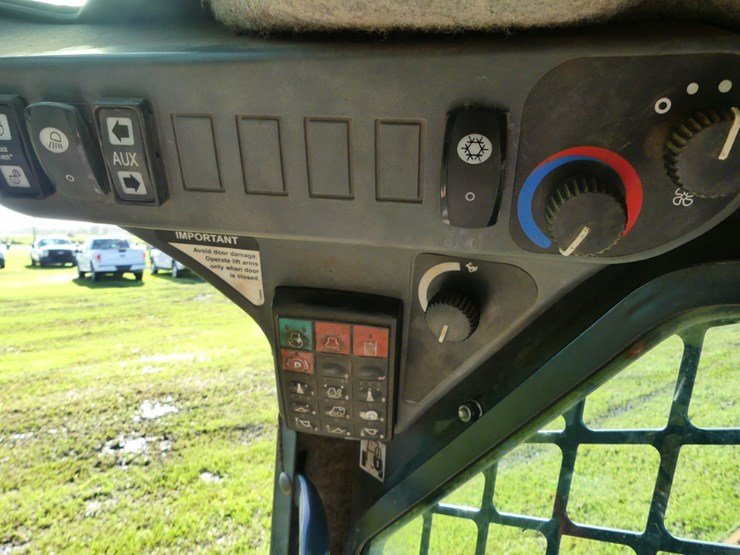 deere-333e-image-13