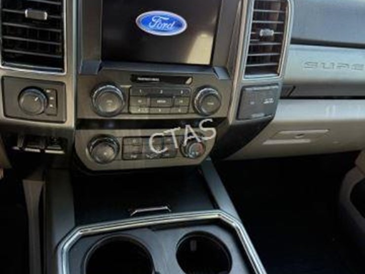 2022-ford-f450-image-28