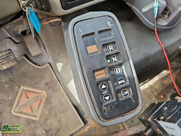 2012-international-workstar-7600-image-11