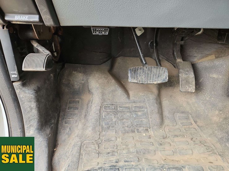2012-ford-f550-image-15