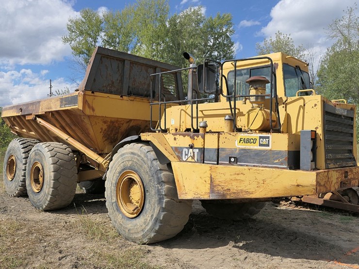 1994-caterpillar-d400d-image-1