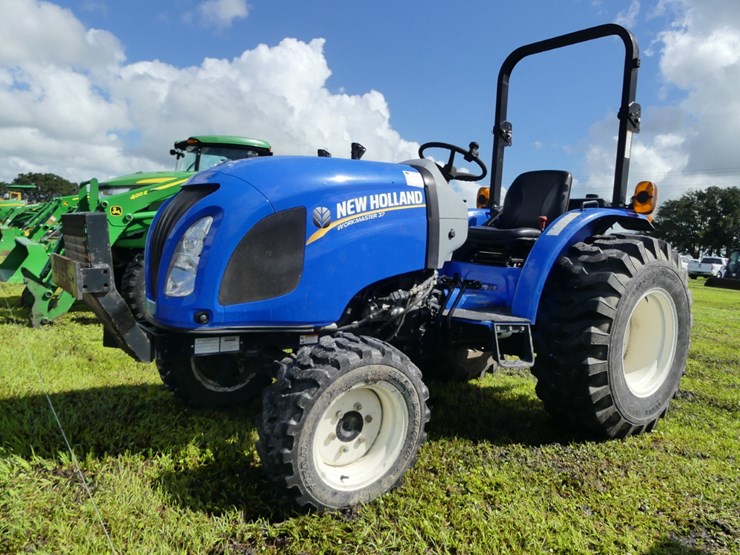 new-holland-workmaster-37-image-1