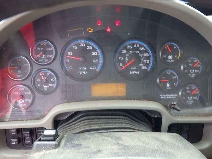 2015-international-durastar-4300-image-22