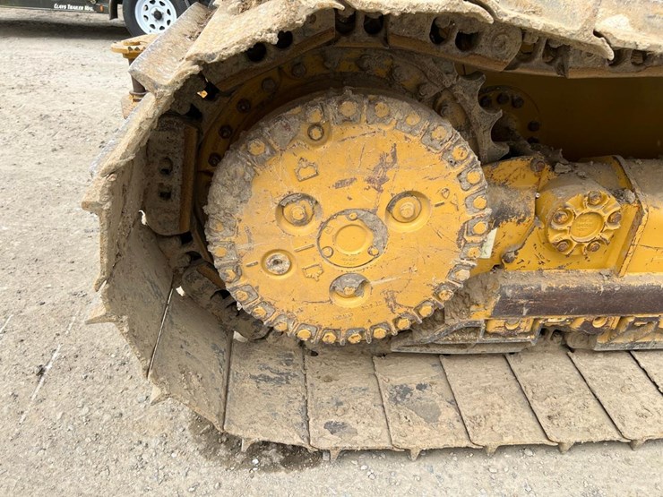 2021-caterpillar-d4-image-22