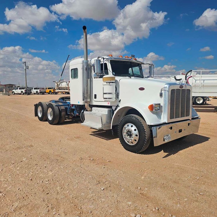 2013 PETERBILT 367