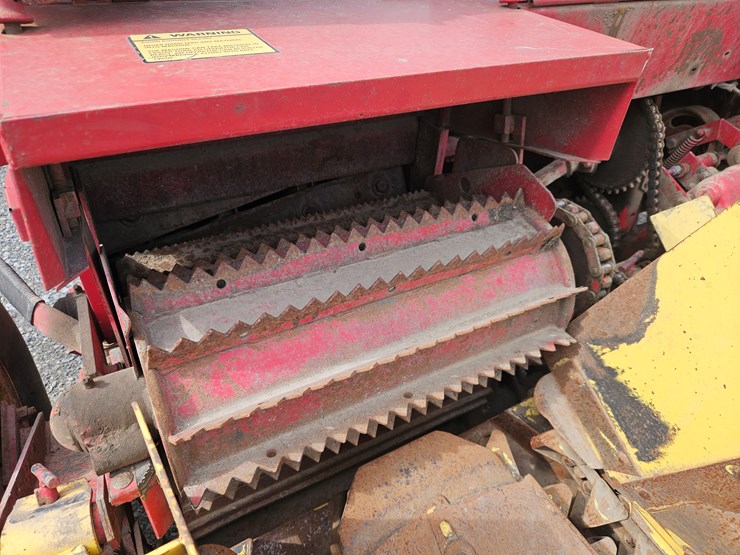 new-holland-892-image-4