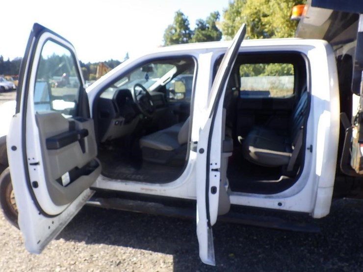 2018-ford-f550-image-19