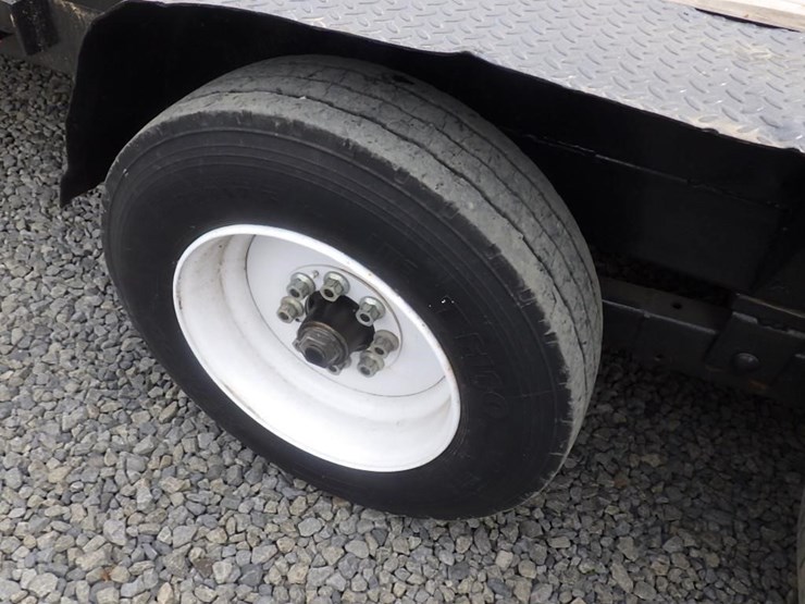 19'-t/a-tilt-deck-trailer-image-12