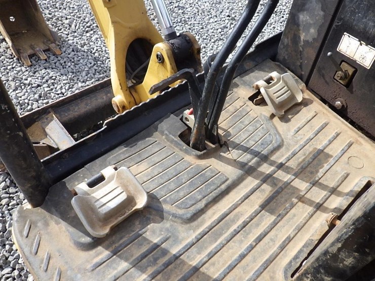 caterpillar-301.7d-cr-image-29