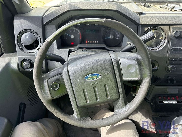 2016-ford-f550-image-9