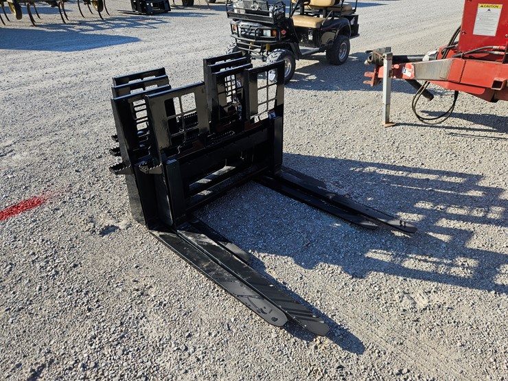 #203177-•-new-wt-pallet-forks-image-1
