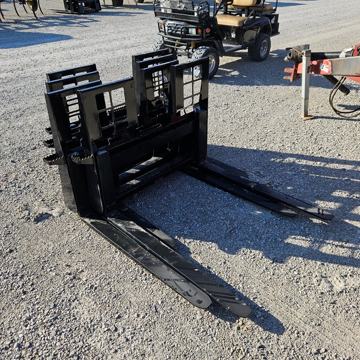 #203177 • New WT Pallet Forks