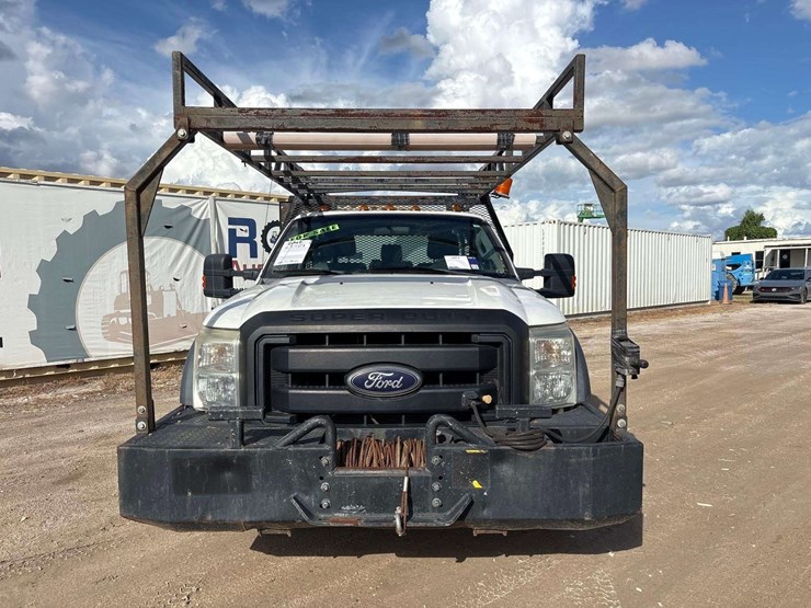 2012-ford-f550-image-21