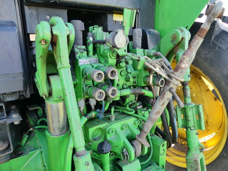 john-deere-7130-image-6