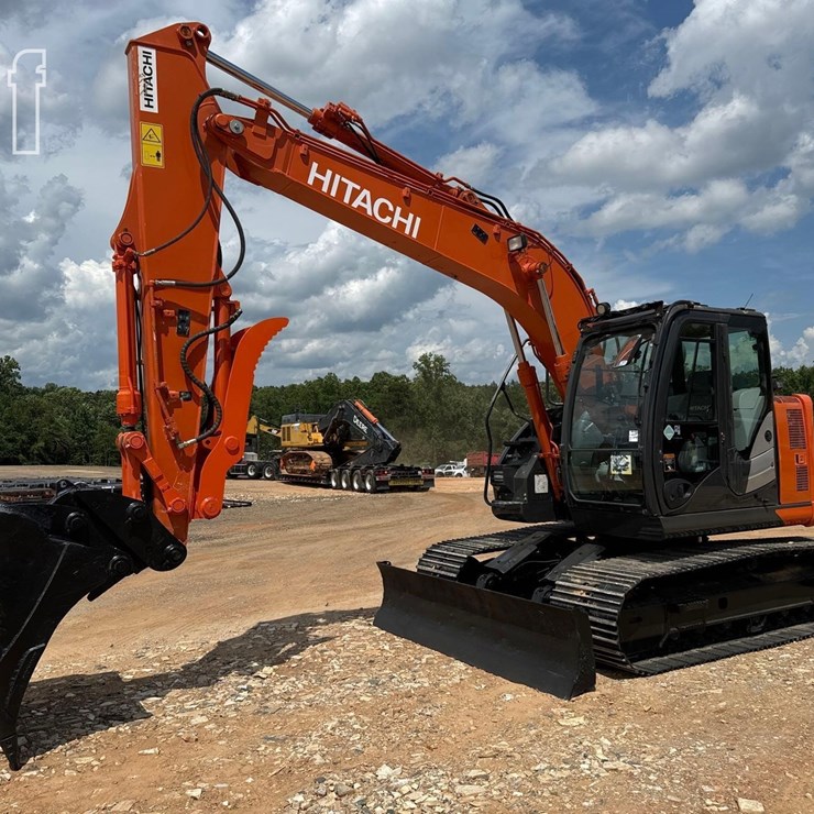 2021 HITACHI ZX135US-6