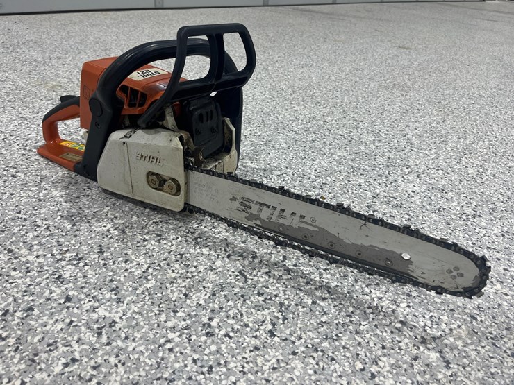 stihl-021-chainsaw-image-4