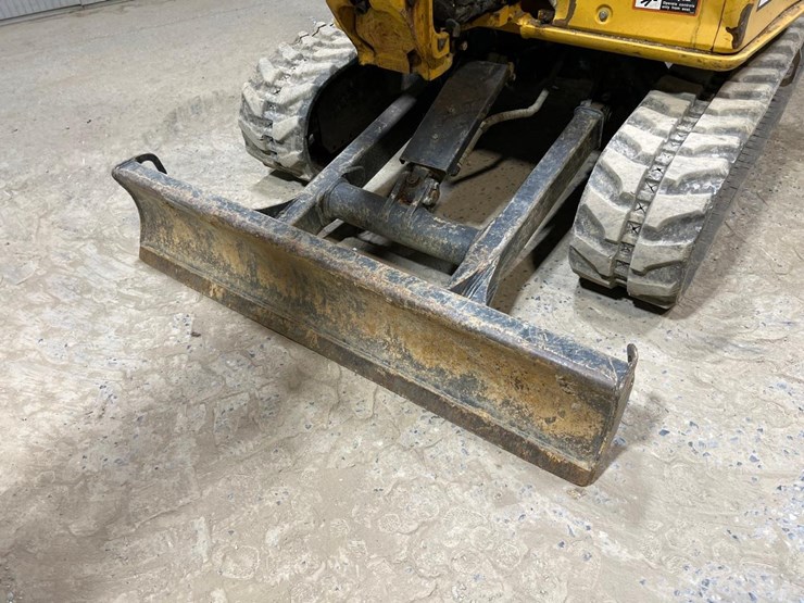 deere-27d-image-13