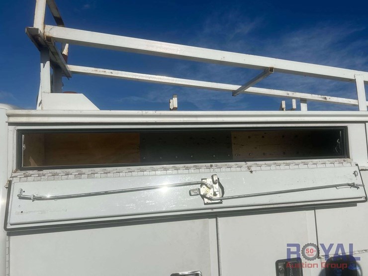 2012-ford-f550-image-19