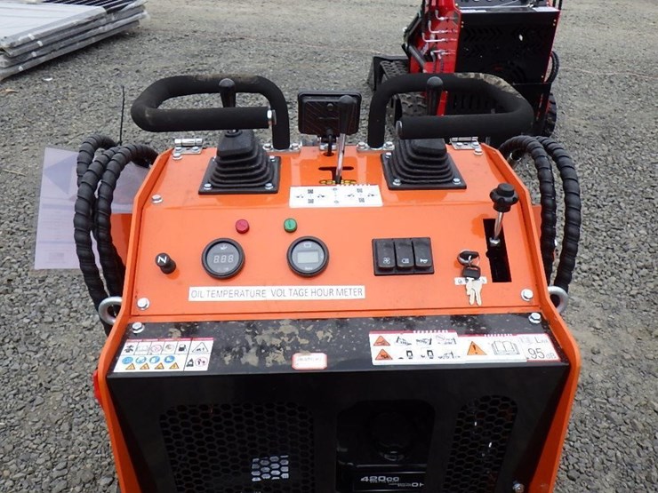 2025-sdlool-36c-skid-steer-tracked-loader-image-12