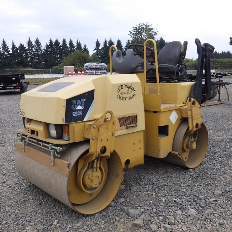 CATERPILLAR CB24
