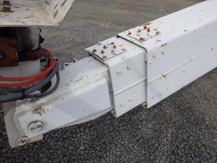 snorkel-telescopic-boom-lift-image-10