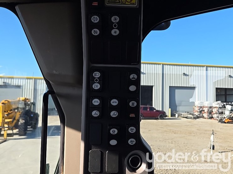 2016-caterpillar-140m3-image-83