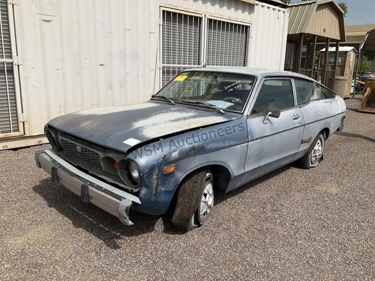 1976-datsun-b210-coupe-image-2
