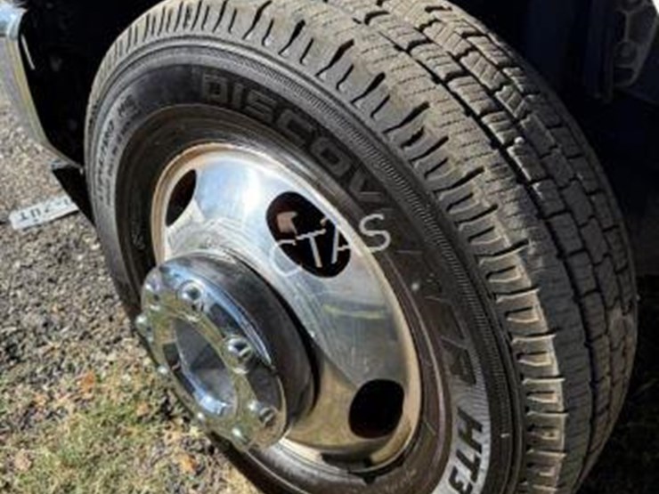 2021-ford-f350-image-19