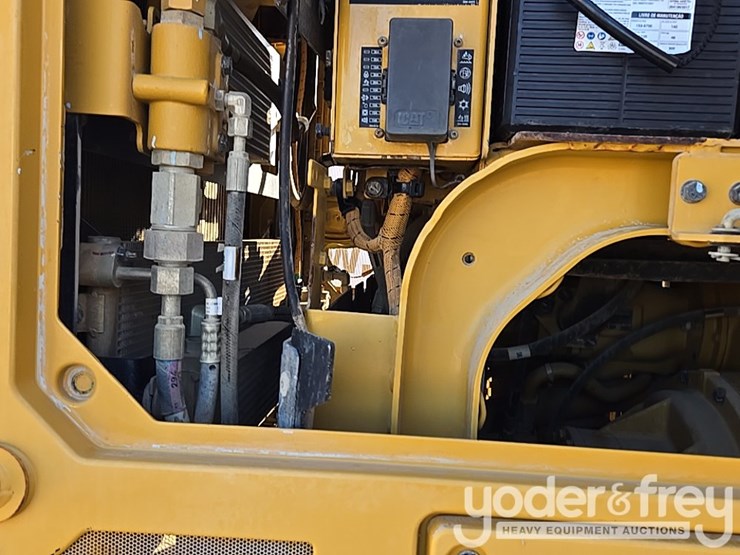 2016-caterpillar-140m3-image-68