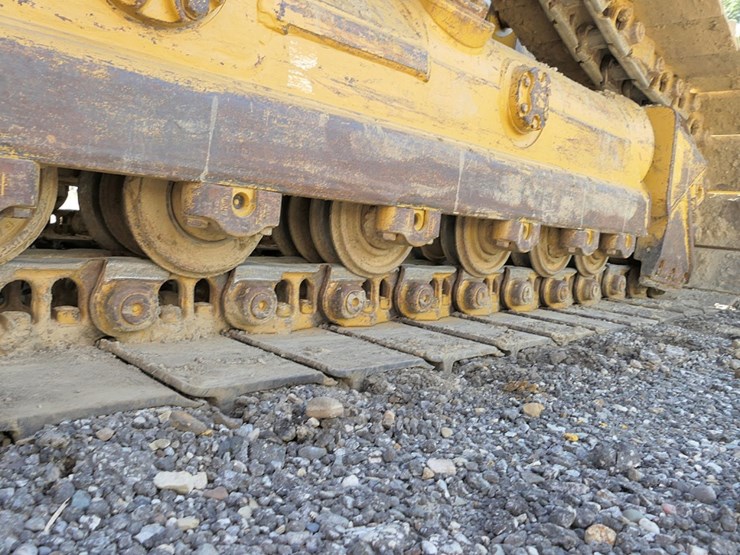 2004-caterpillar-d5n-image-23
