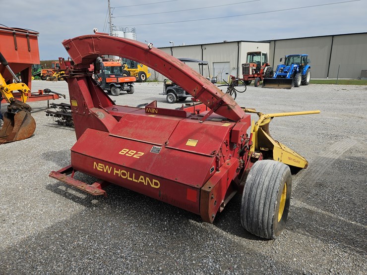 new-holland-892-image-5